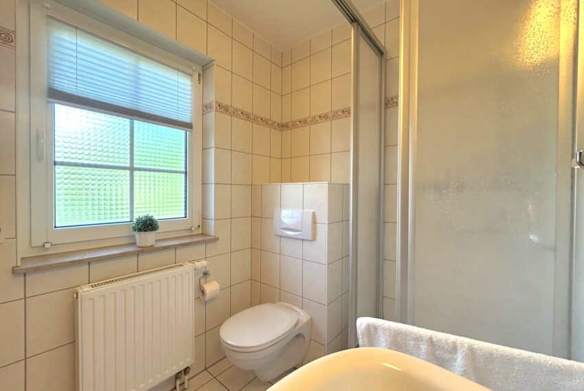 Badezimmer im Erdgeschoss